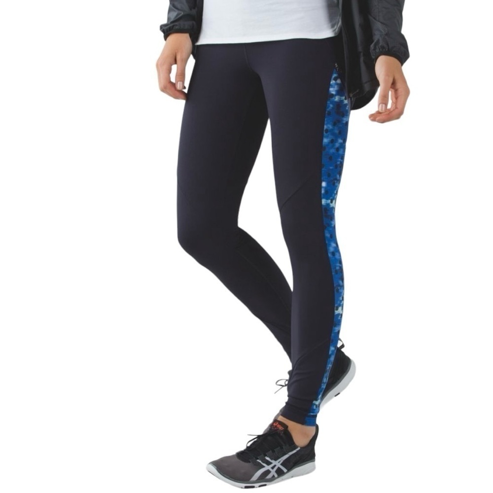 Lululemon Rain-On Train-On Tight Naval Blue/Windy Blooms Saphire Blue Size 6